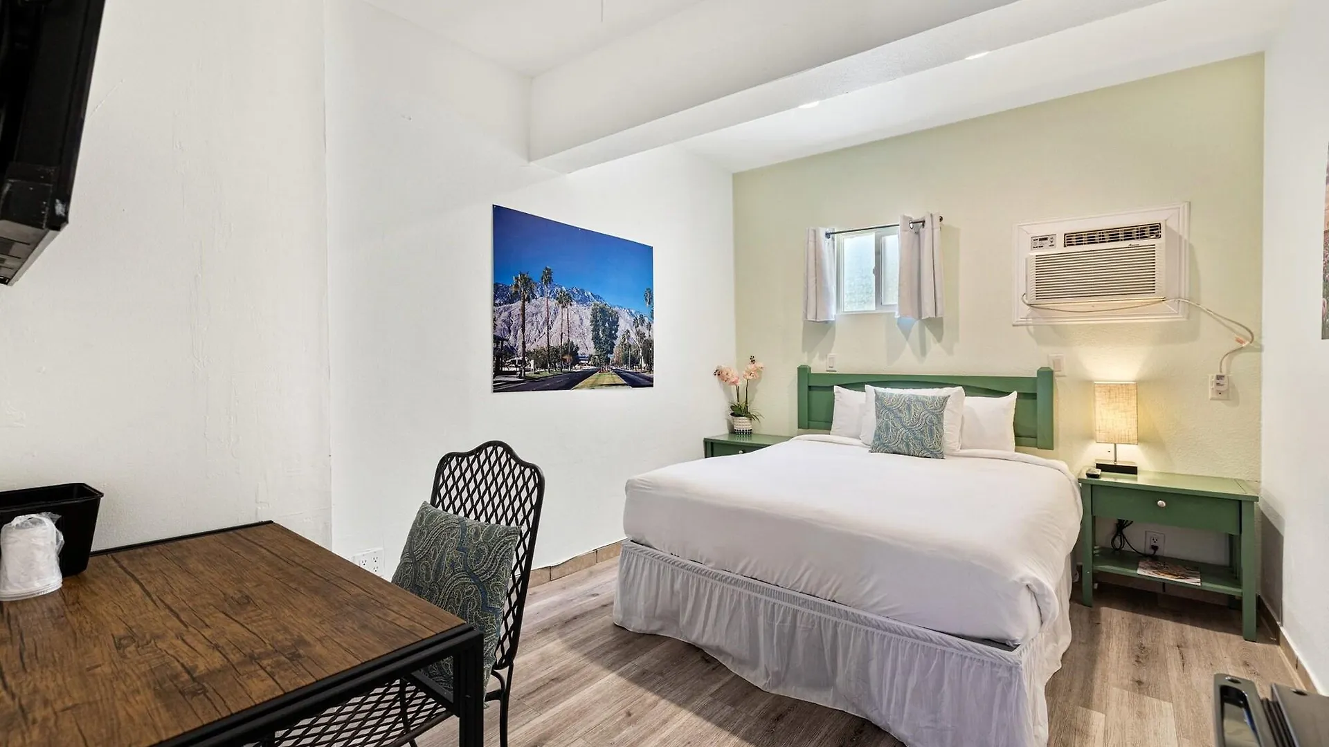 Inn At Palm Springs