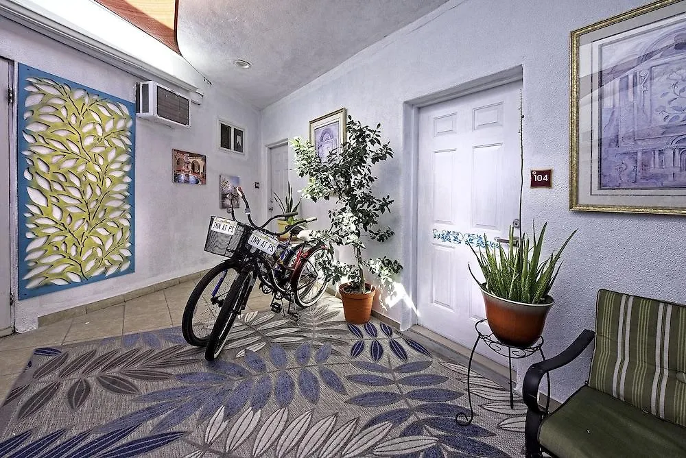 Inn At Palm Springs