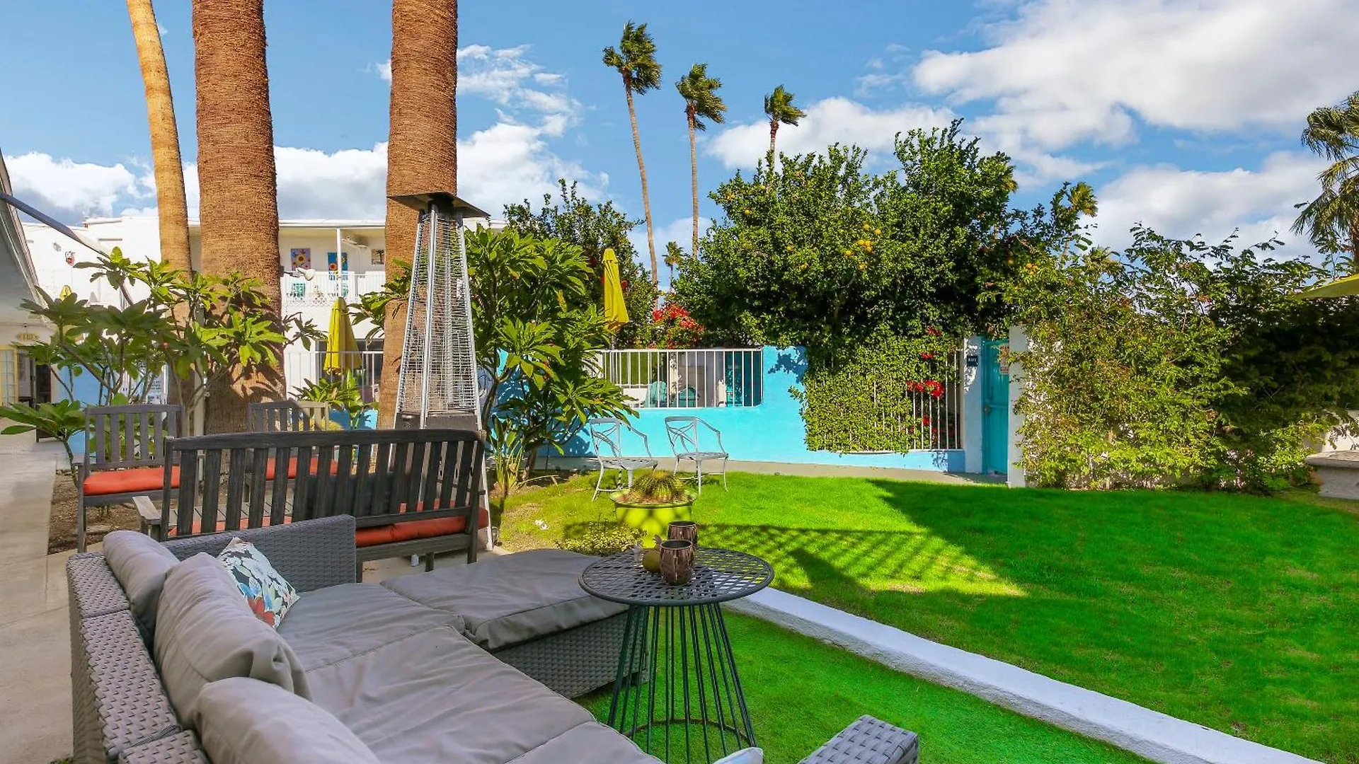 Inn At Palm Springs